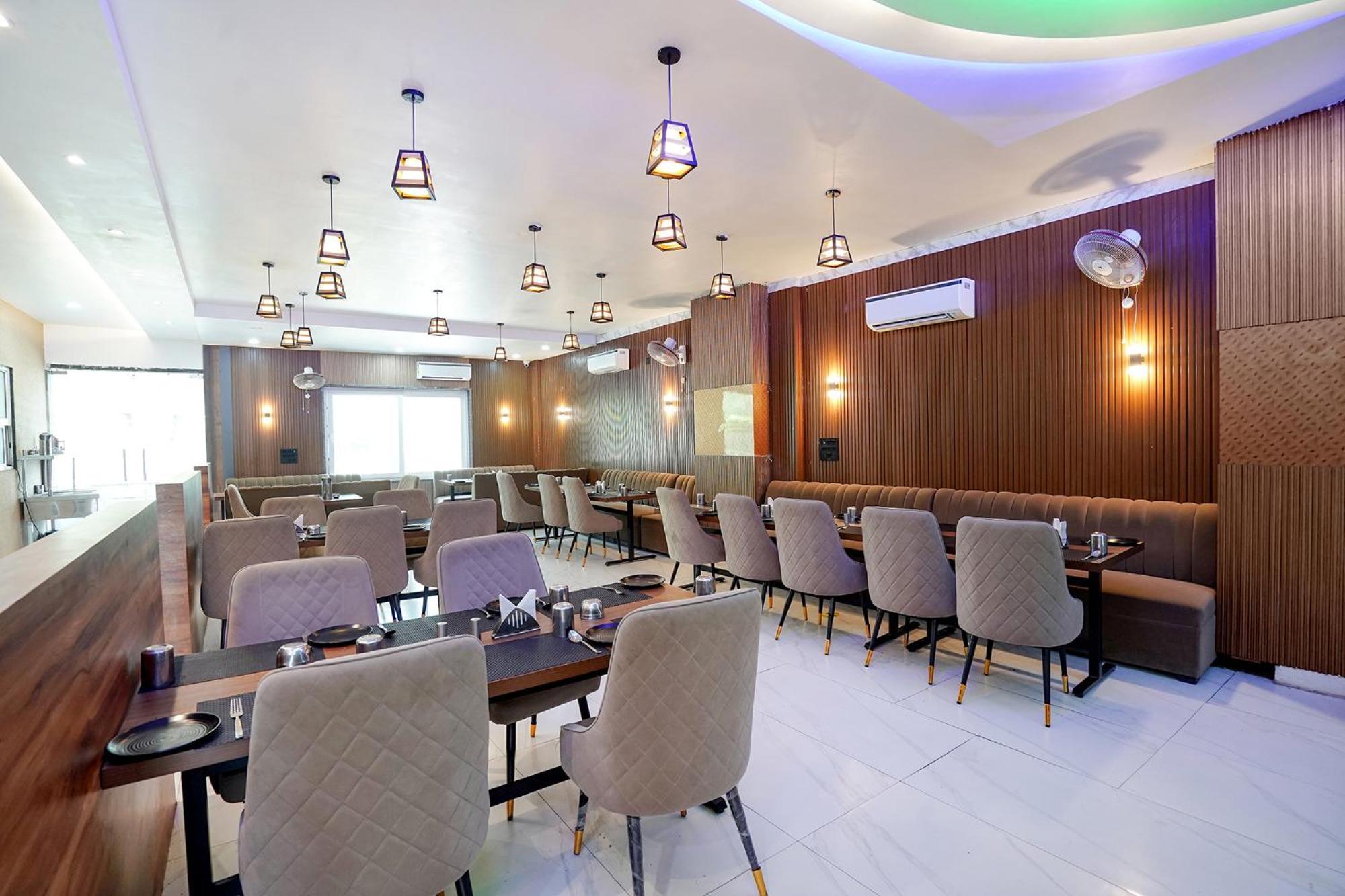 Hotel Fabhotel The 3*